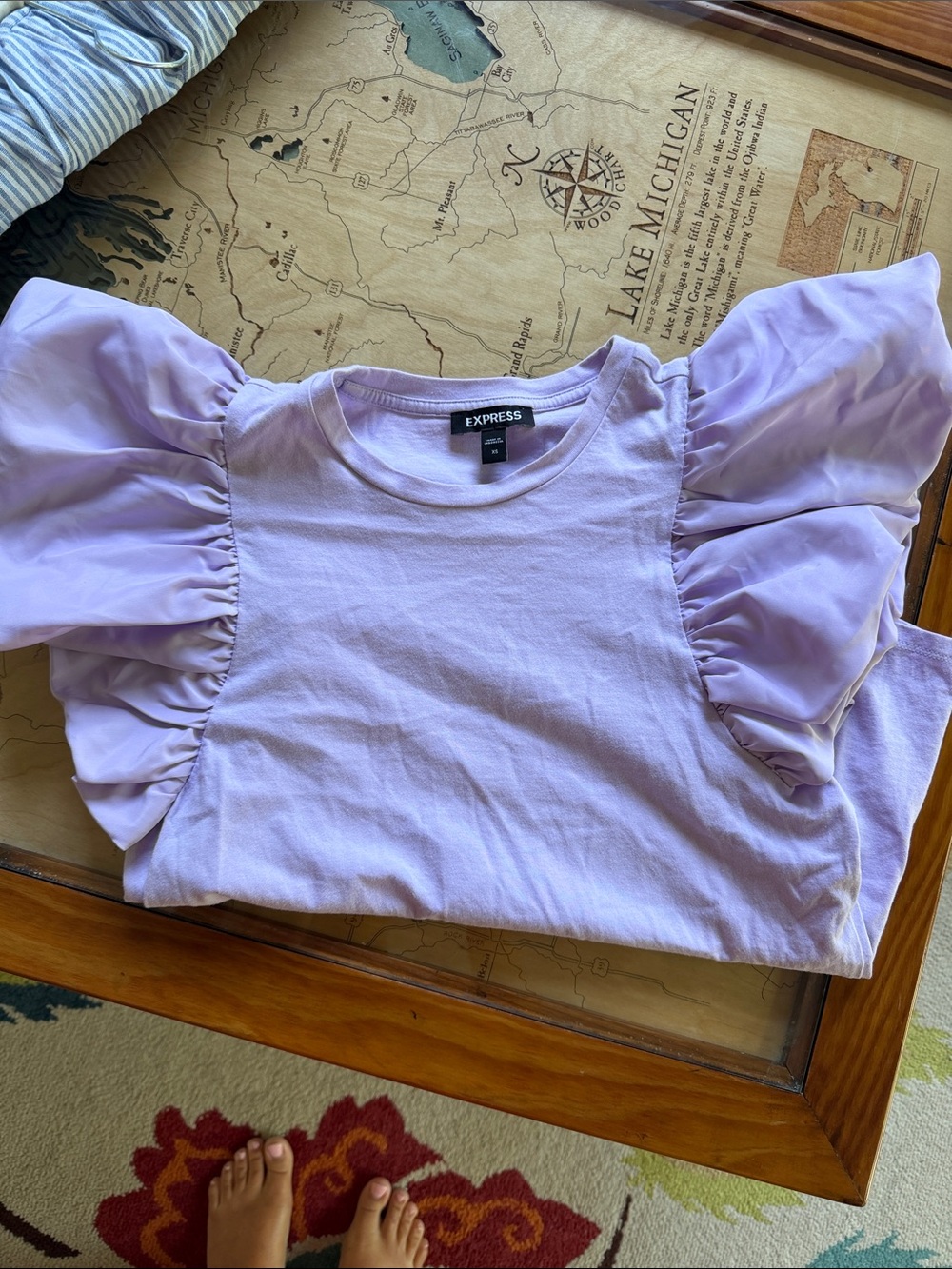 Express Lavender Puff-Sleeve Top